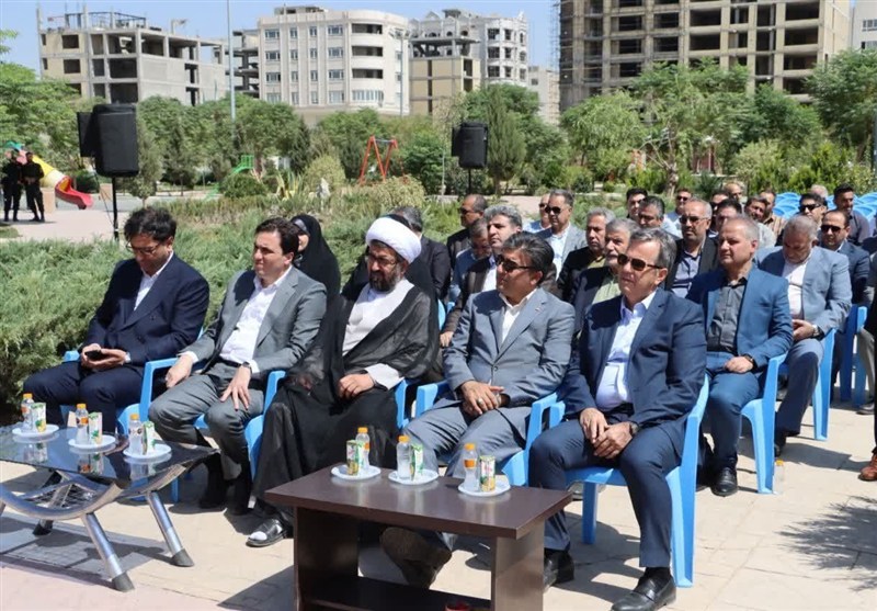 خشت‌گذاری برای احداث دو هنرستان 15 کلاسه خیرساز در صباشهر