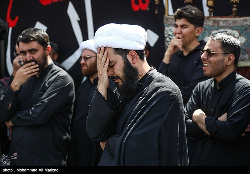 دسته عزاداری شهادت امام حسن عسکری(ع) با حضور آیت‌الله وحیدخراسانی+ تصویر