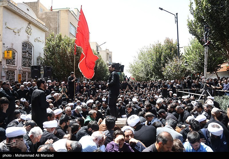 دسته عزاداری شهادت امام حسن عسکری(ع) با حضور آیت‌الله وحیدخراسانی+ تصویر