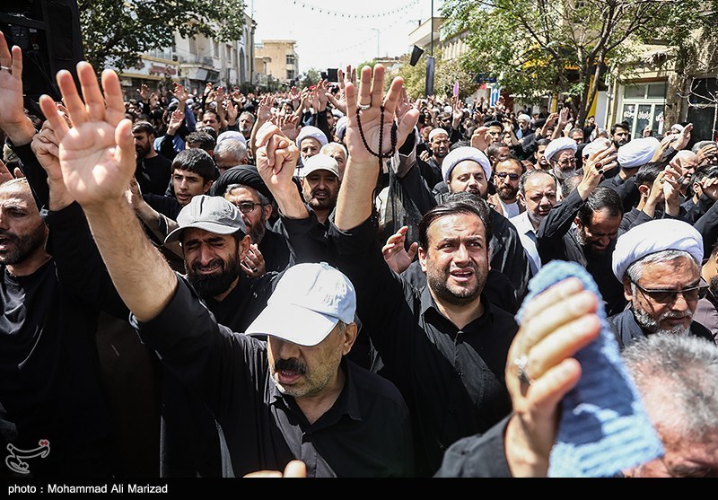 دسته عزاداری شهادت امام حسن عسکری(ع) با حضور آیت‌الله وحیدخراسانی+ تصویر
