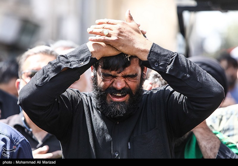 دسته عزاداری شهادت امام حسن عسکری(ع) با حضور آیت‌الله وحیدخراسانی+ تصویر