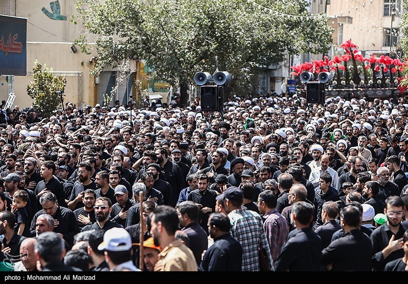دسته عزاداری شهادت امام حسن عسکری(ع) با حضور آیت‌الله وحیدخراسانی+ تصویر
