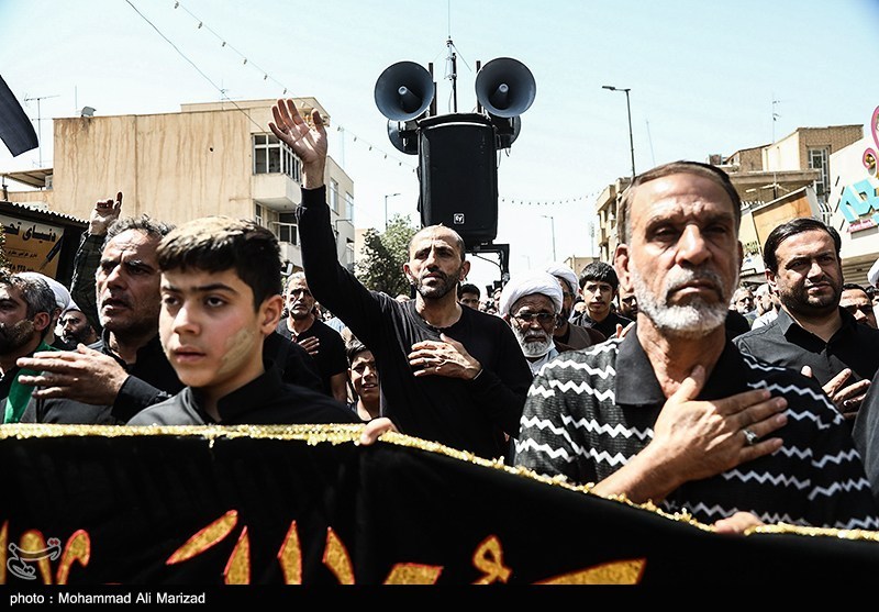 دسته عزاداری شهادت امام حسن عسکری(ع) با حضور آیت‌الله وحیدخراسانی+ تصویر
