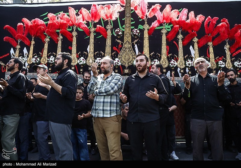 دسته عزاداری شهادت امام حسن عسکری(ع) با حضور آیت‌الله وحیدخراسانی+ تصویر
