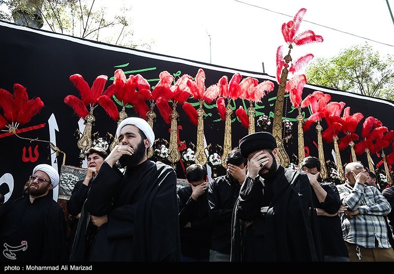 دسته عزاداری شهادت امام حسن عسکری(ع) با حضور آیت‌الله وحیدخراسانی+ تصویر