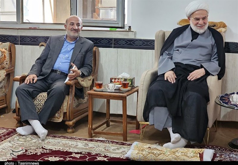 دیدار نماینده ولی‌فقیه در کردستان با عالم برجسته اهل‌سنت+تصاویر
