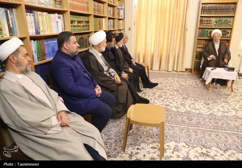 دیدار وزیر میراث فرهنگی با آیت‌الله مکارم شیرازی+ تصویر