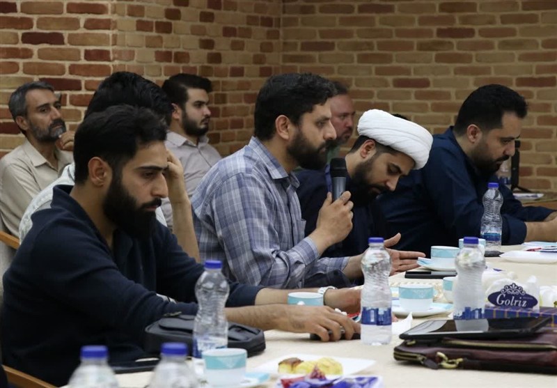 راهکار جالب رئیس سازمان تبلیغات برای جذب نوجوانان و جوانان/ حرف حساب بزنیم