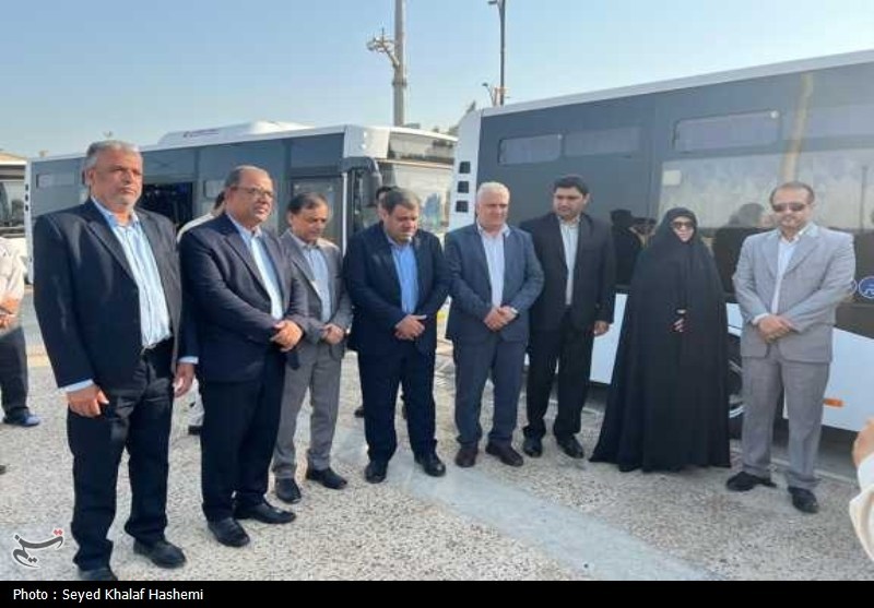 رونمایی از 10 دستگاه اتوبوس ناوگان حمل و نقل عمومی شهرداری بوشهر+تصویر