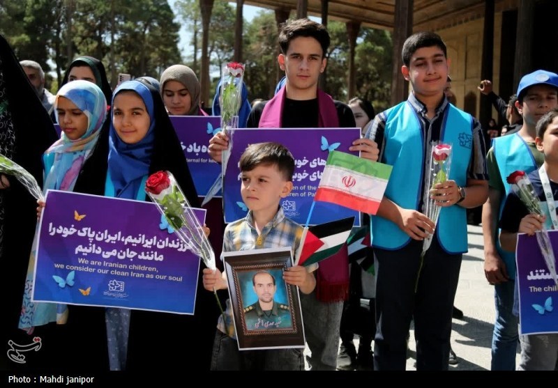 رونمایی از پوستر سی‌‌وهفتمین جشنواره بین‌المللی فیلم کودک و نوجوان