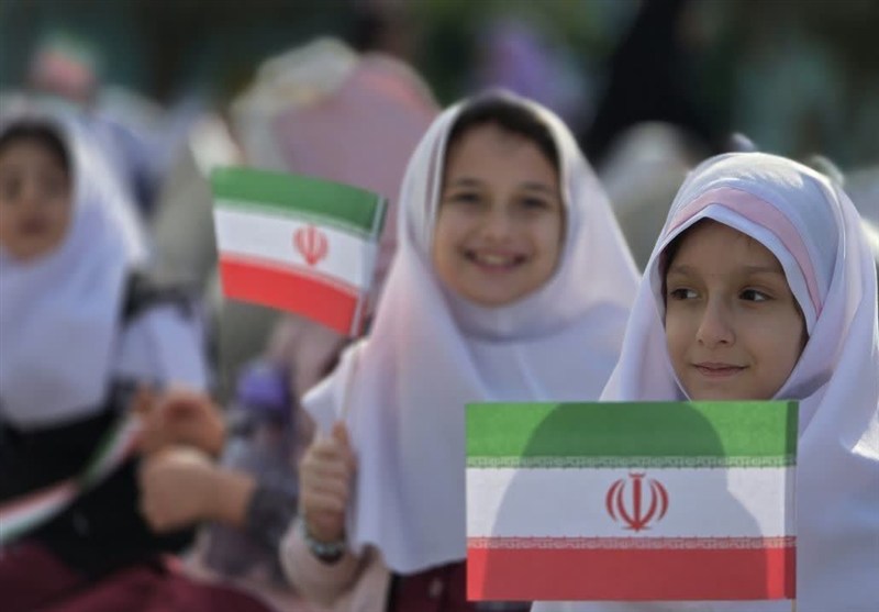 زنگ آغاز سال تحصیلی در مدارس شهراندیشه نواخته شد+تصویر