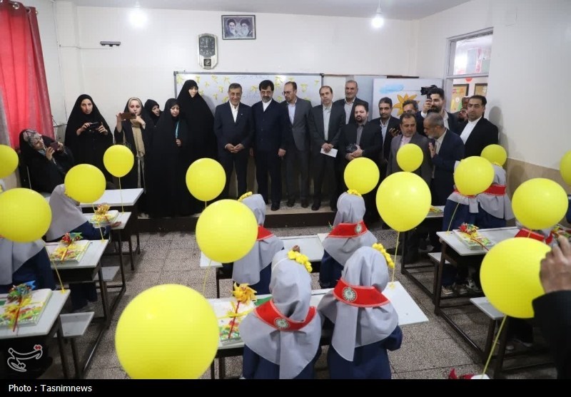 زنگ شکوفه‌ها توسط معاون اجرایی رئیس‌ جمهور در قم نواخته شد+ تصویر