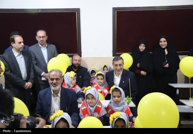 زنگ شکوفه‌ها توسط معاون اجرایی رئیس‌ جمهور در قم نواخته شد+ تصویر