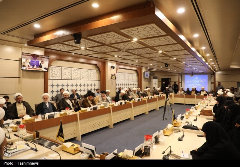 فاضل: دشمن با هجمه رسانه‌ای در پی تضعیف جایگاه روحانیت است