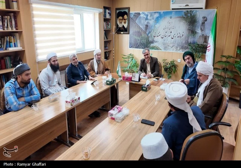 ماموستایان سرمایه‌های معنوی جامعه/مسائل روز برای نسل جوان روشنگری شود