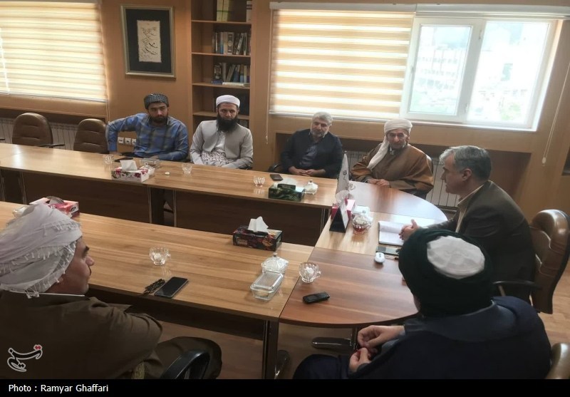 ماموستایان سرمایه‌های معنوی جامعه/مسائل روز برای نسل جوان روشنگری شود