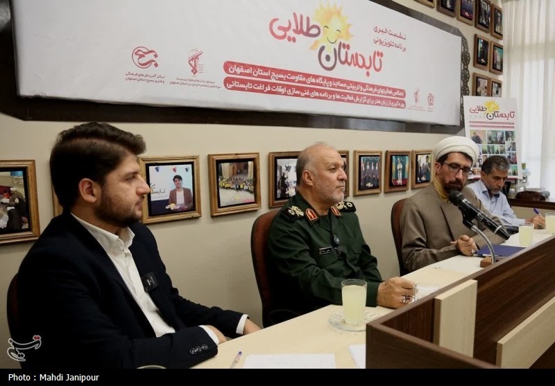 مدارس در تابستان نباید تعطیل باشد