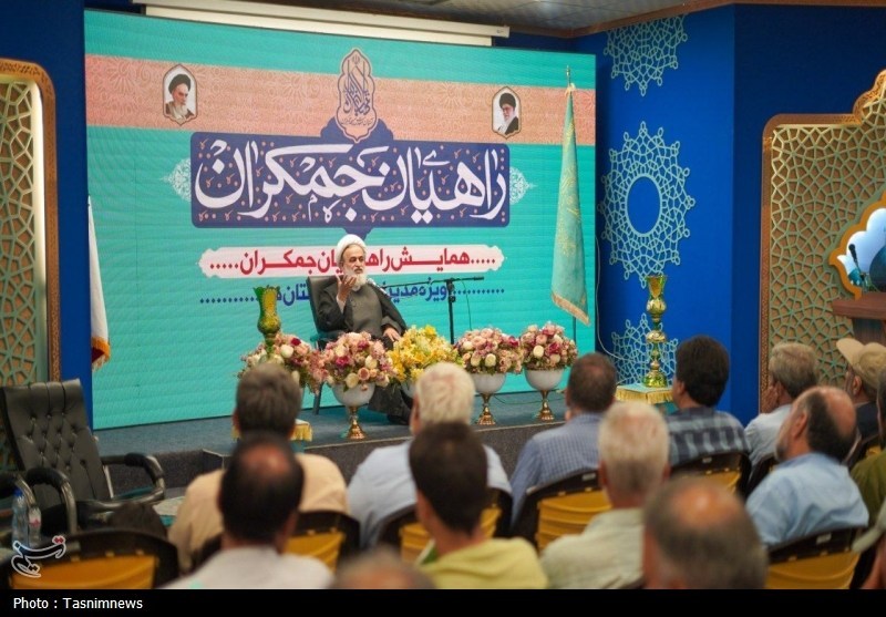 مدیران کاروان های فعال «راهیان جمکران» تجلیل شدند+ تصویر