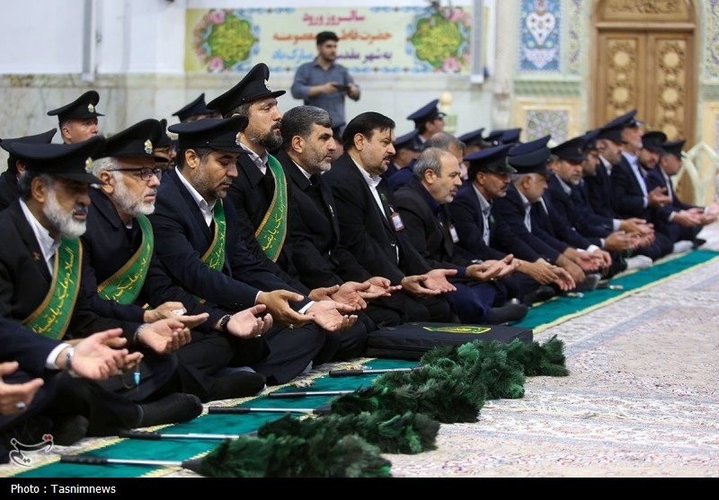 مراسم خطبه‌خوانی خادمان در آستانه سالروز ورود حضرت معصومه(س) به قم+ تصویر