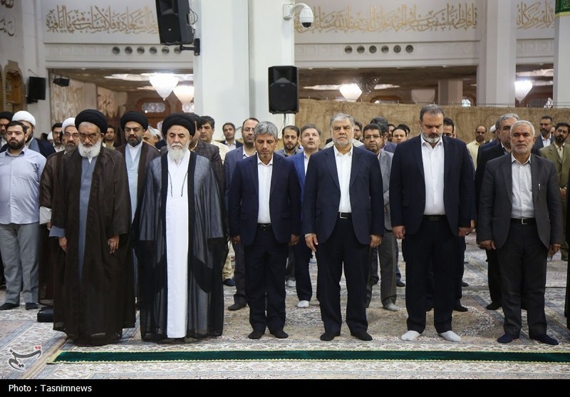مراسم خطبه‌خوانی خادمان در آستانه سالروز ورود حضرت معصومه(س) به قم+ تصویر