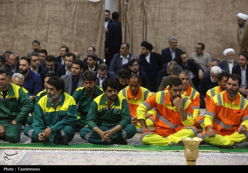 مراسم خطبه‌خوانی خادمان در آستانه سالروز ورود حضرت معصومه(س) به قم+ تصویر