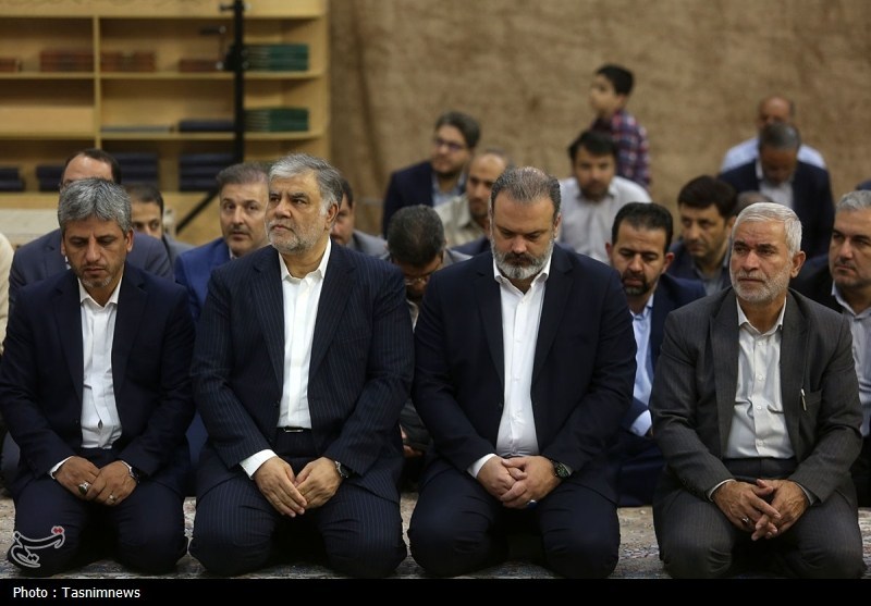 مراسم خطبه‌خوانی خادمان در آستانه سالروز ورود حضرت معصومه(س) به قم+ تصویر