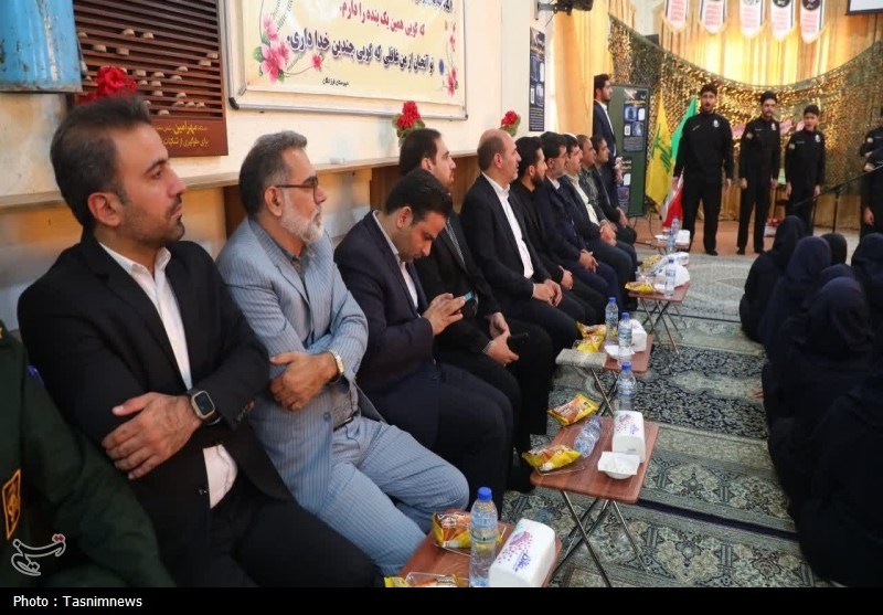 نسل جوان با علم و خلاقیت می‌تواند آینده‌ساز کشور باشد