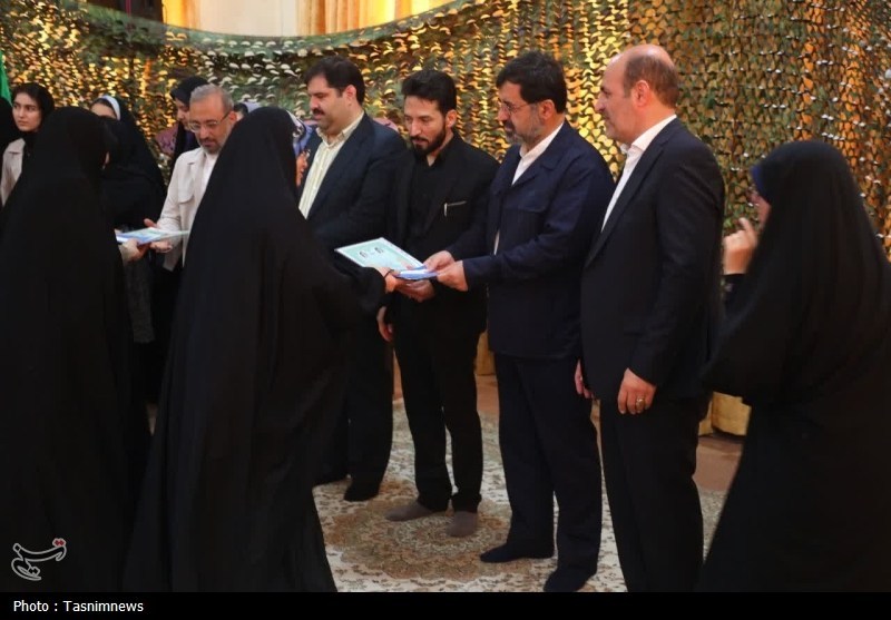 نسل جوان با علم و خلاقیت می‌تواند آینده‌ساز کشور باشد