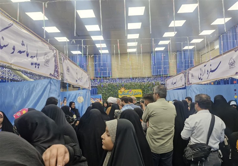 نمایشگاه دست سازه های هنری دختران آفتاب در اسلامشهر+تصویر
