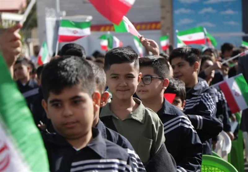نهاد آموزش و پرورش پشتوانه انقلاب و نظام اسلامی است