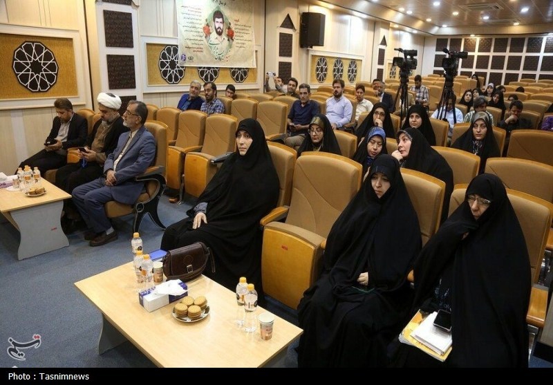 همایش «رسانه، گفتمان جمعیت و آینده روشن» در قم برگزار شد/ ارسال 300 اثر+ تصویر