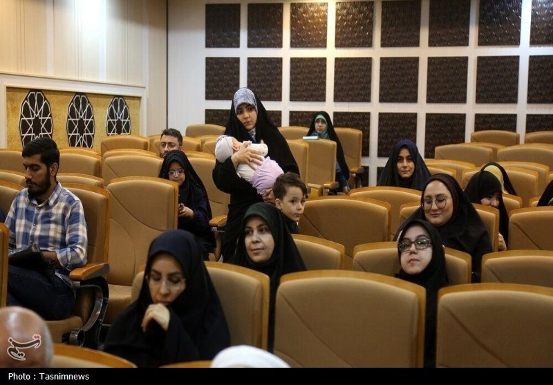 همایش «رسانه، گفتمان جمعیت و آینده روشن» در قم برگزار شد/ ارسال 300 اثر+ تصویر