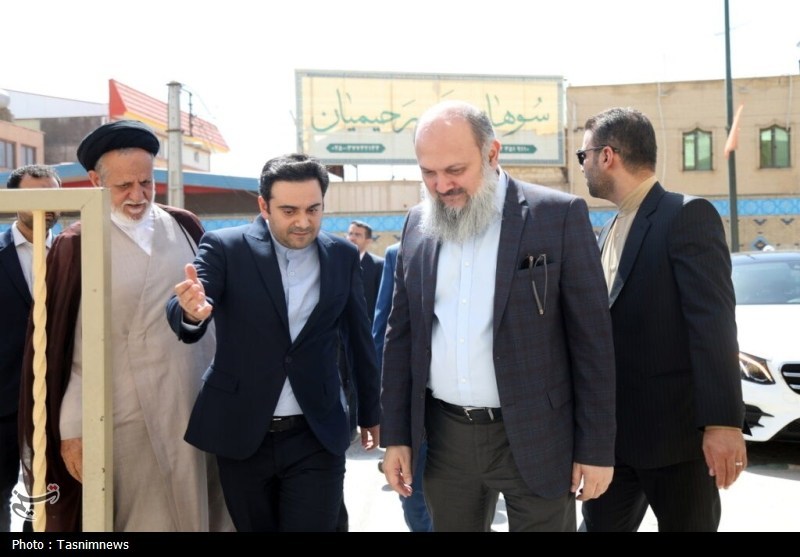 وزیر تجارت پاکستان حرم حضرت معصومه(س) را زیارت کرد + تصاویر