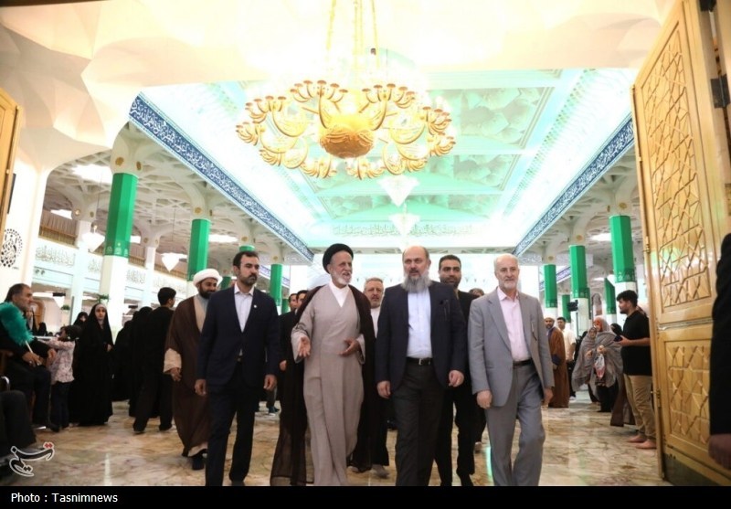 وزیر تجارت پاکستان حرم حضرت معصومه(س) را زیارت کرد + تصاویر