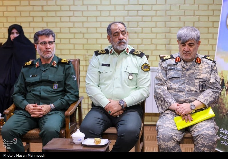 پیشرفت انقلاب ثمره تلاش جوانان است