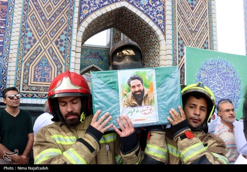پیکر آتش‌نشان فداکار مشهدی تشییع شد