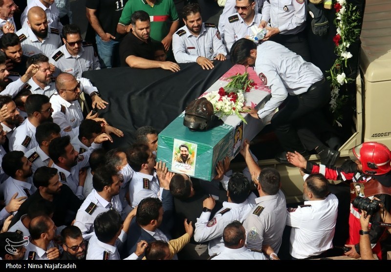 پیکر آتش‌نشان فداکار مشهدی تشییع شد