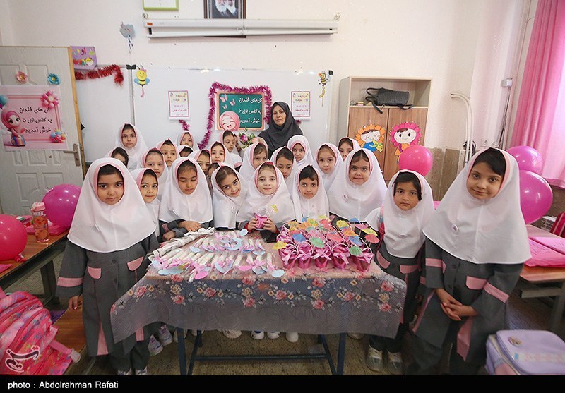 گام نخست شکوفه‌های همدان برای ورود به مدرسه+تصاویر