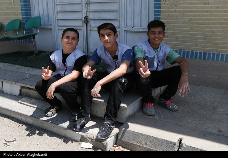 گفت‌وگو| 110هزار کلاس درس با طرح شهید عجمیان نونوار شد/ ایثار شهدا در قاب نیمکت‌ها
