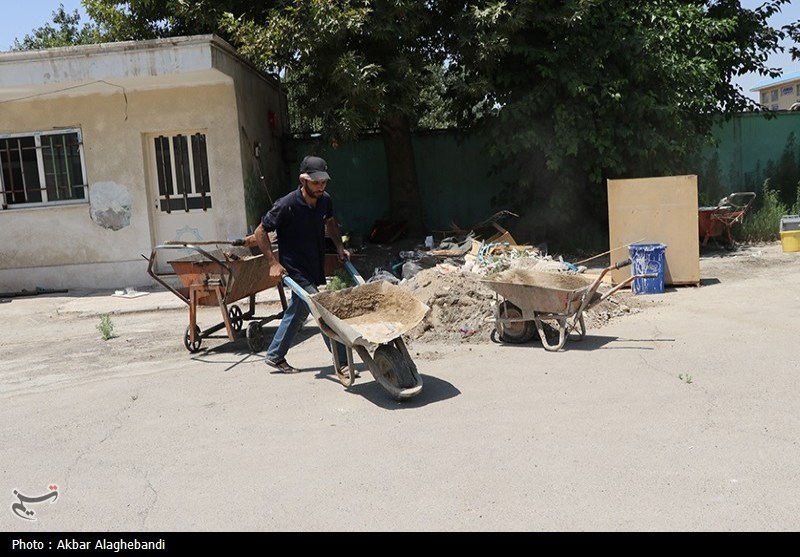 گفت‌وگو| 110هزار کلاس درس با طرح شهید عجمیان نونوار شد/ ایثار شهدا در قاب نیمکت‌ها