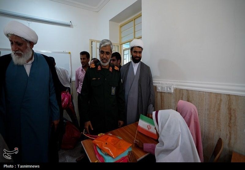 آخرین مدرسه کپری میناب جمع شد + تصاویر