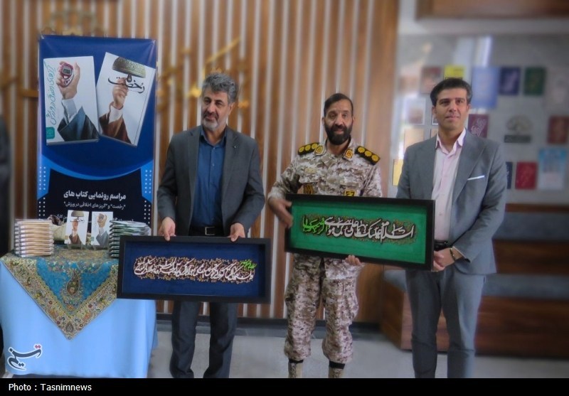 رونمایی 2 کتاب حوزوی با تجربه‌نگاری تبلیغی + تصاویر