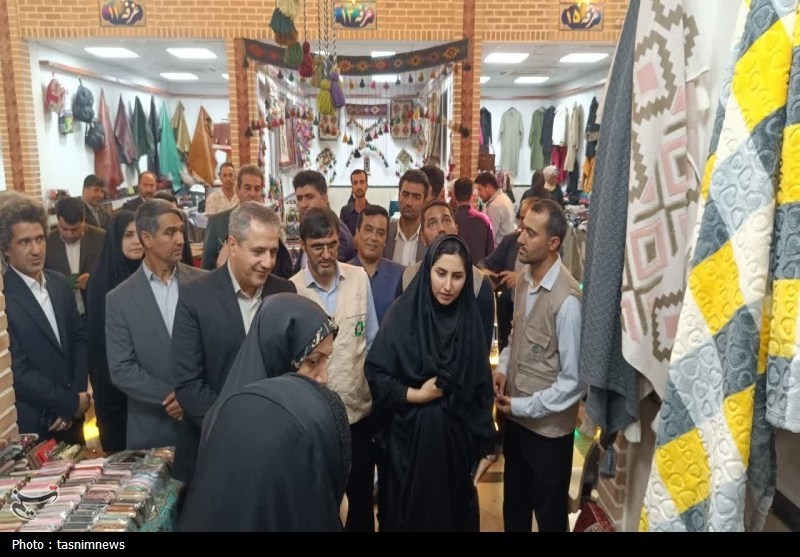 نمایشگاه کارآفرینان روستایی و عشایری در قرچک افتتاح شد