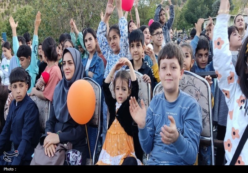 هفته ملی کودک در کردستان با جشن کودکان؛ حال خوش زندگی +تصاویر