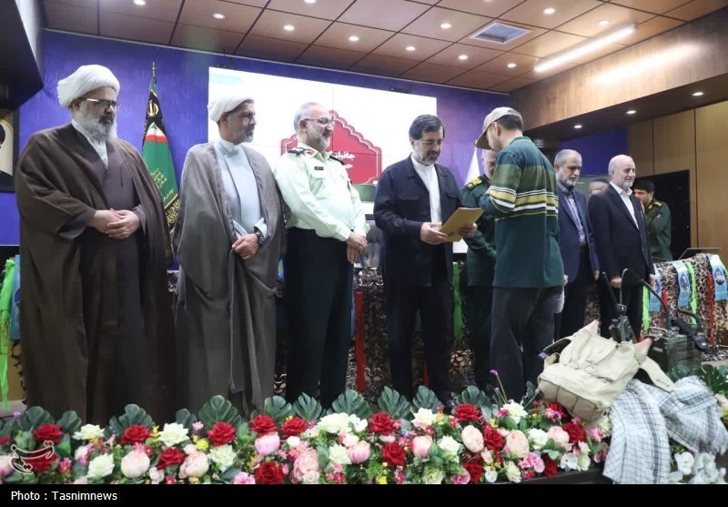 یادواره شهدای جنگ تحمیلی 12 روزه در قم برگزار شد+ تصاویر