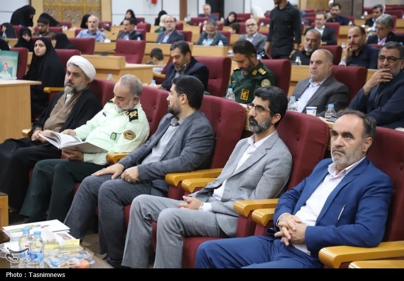 یادواره شهدای جنگ تحمیلی 12 روزه در قم برگزار شد+ تصاویر