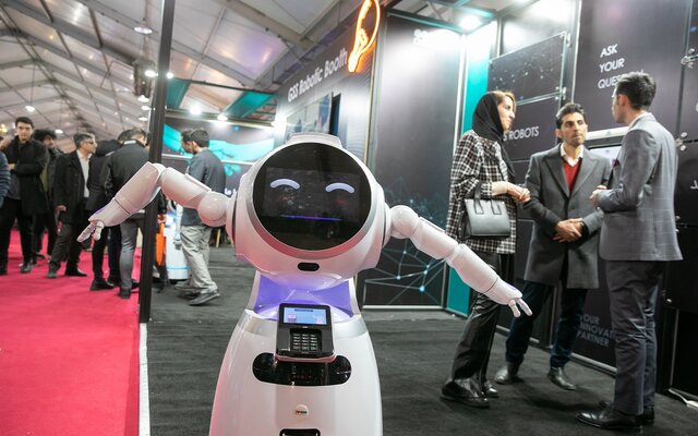  کارجویان از نزدیک در جریان موقعیت شغلی و میزان دستمزد کار قرار می‌گیرند و شانس انعقاد قرارداد و استخدام را به دست می‌آورند.